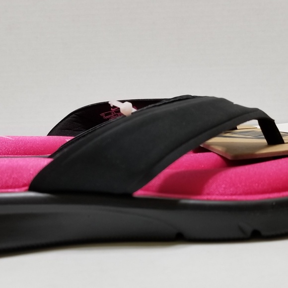 womens nike ultra comfort flip flops